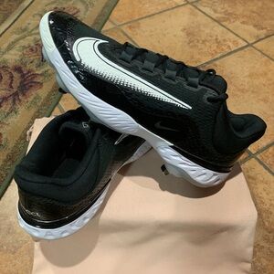 Nike Alpha Huarache Elite 4 Baseball Cleats